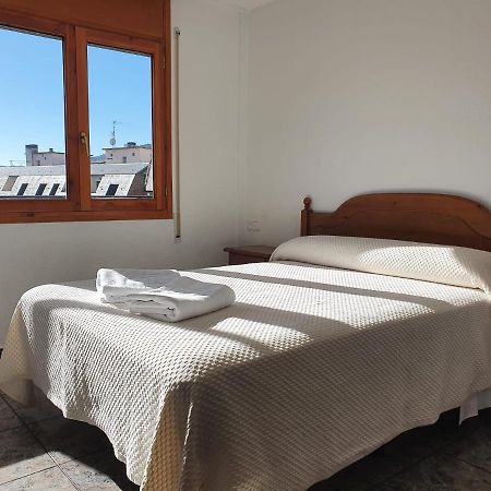 Hostal Apolo XI Aínsa Εξωτερικό φωτογραφία