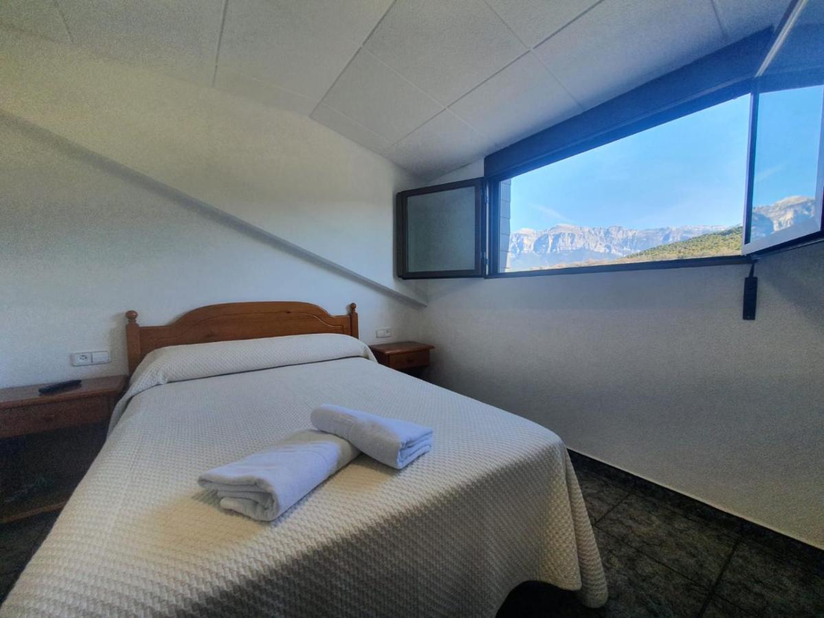 Hostal Apolo XI Aínsa Εξωτερικό φωτογραφία