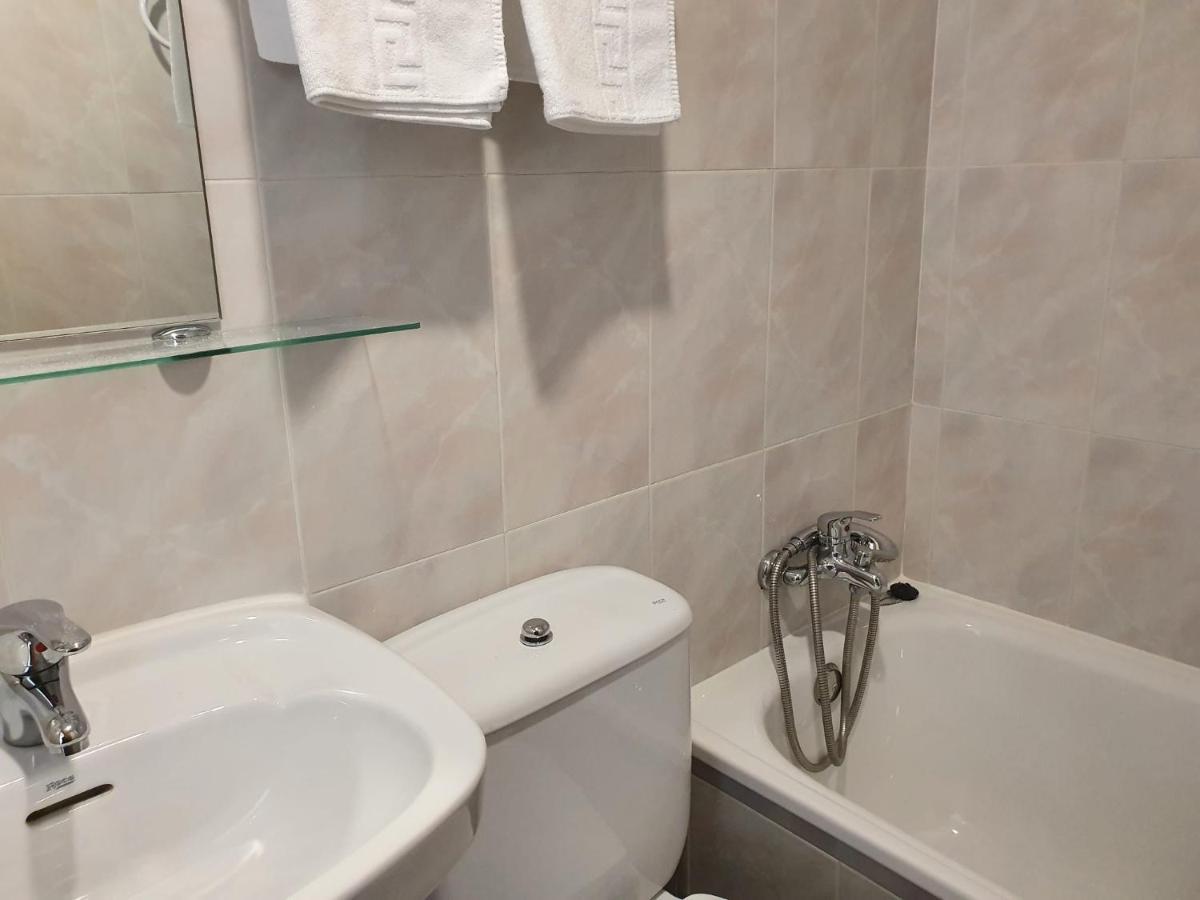 Hostal Apolo XI Aínsa Εξωτερικό φωτογραφία