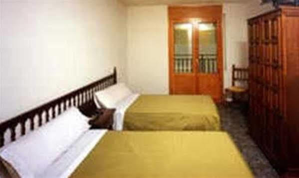 Hostal Apolo XI Aínsa Εξωτερικό φωτογραφία